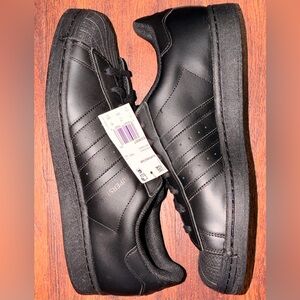 Adidas size 11.5 all black shoes